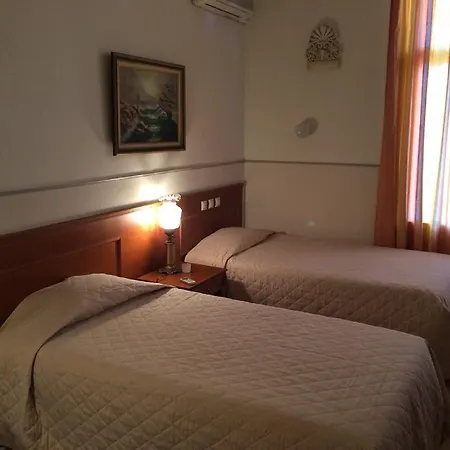 Hotel Acropolis 2*