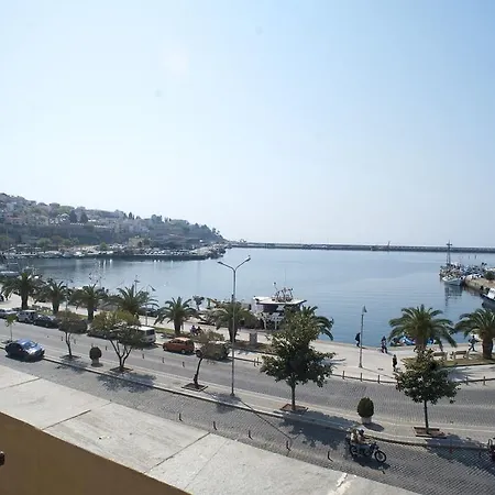 Acropolis Ξενοδοχείο 2*