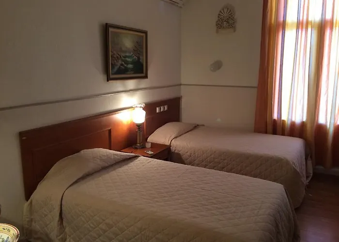 Отель Acropolis 2*
