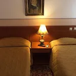 Acropolis Hotel