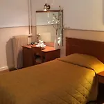 卫城酒店 2*