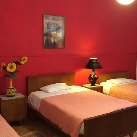Otel Acropolis