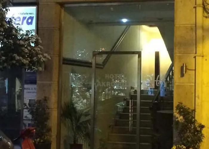 Acropolis فندق